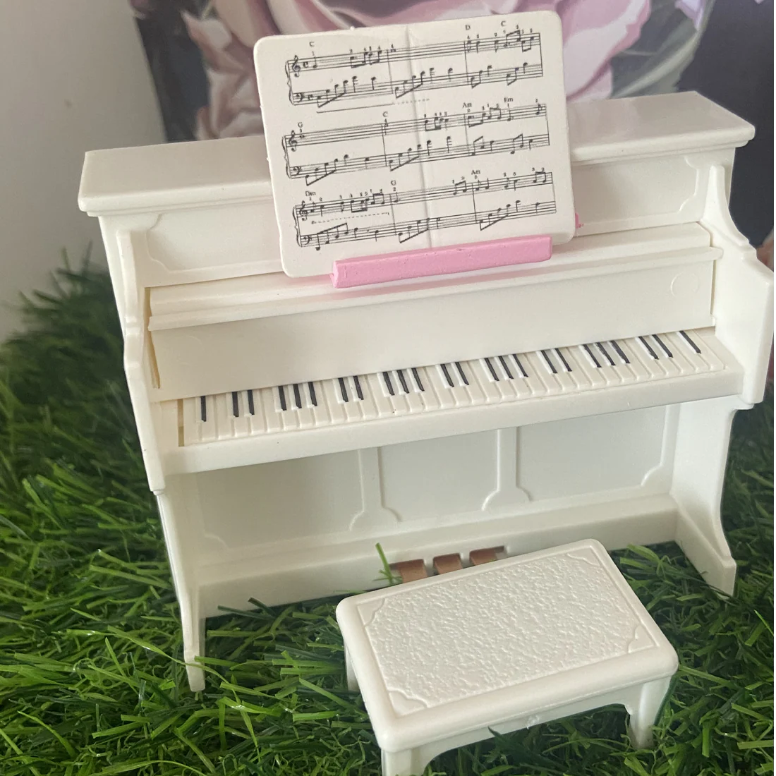 Fairy White Miniature Piano - Image 4