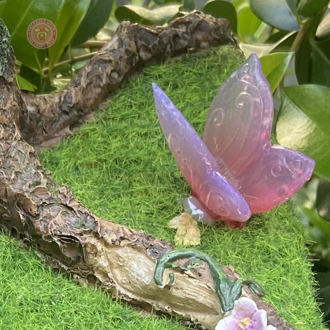 Solar Fairy Cottage with Butterfly & Fairies - Image 3